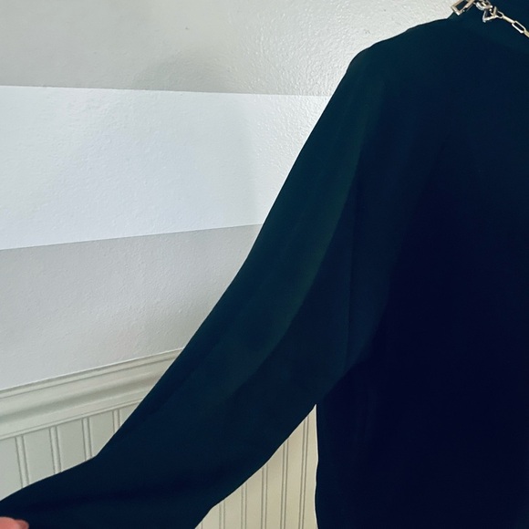 T Tahari Brand new Plus Size Elegant Black Crew Neck Sweater - Picture 4 of 11